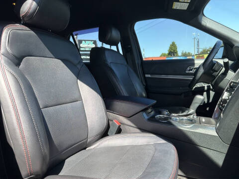 2017 Ford Explorer Sport