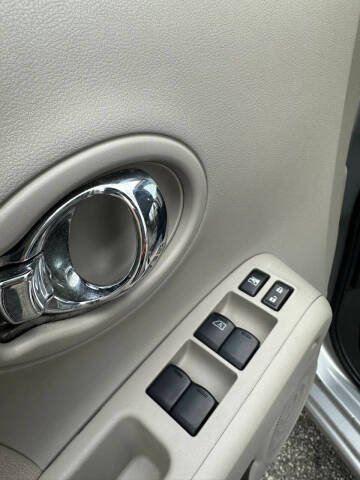 2013 Nissan cube
