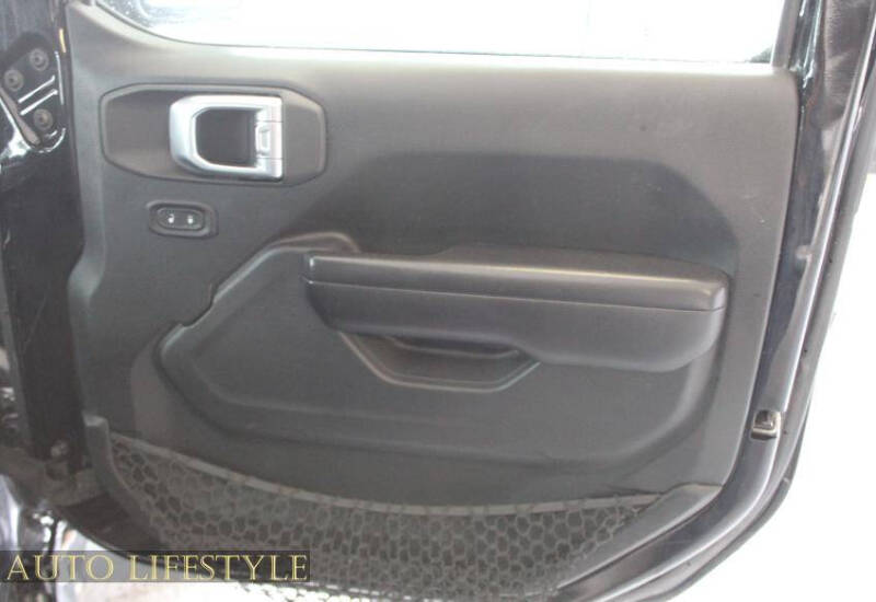 2020 Jeep Gladiator Sport