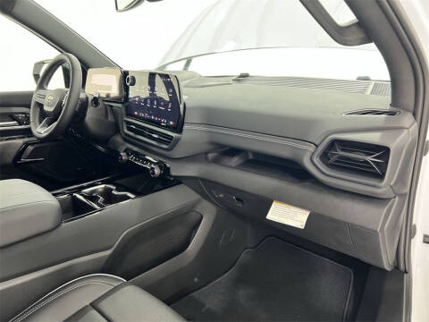 2025 Chevrolet Silverado EV LT