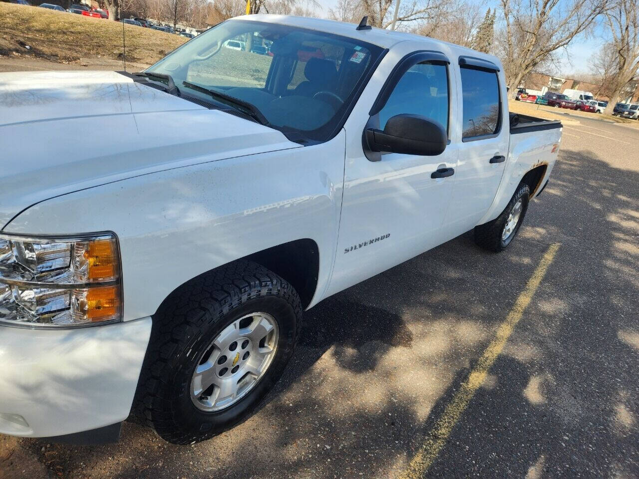 2011 Chevrolet Silverado 1500 for sale at Xtra Mile Auto Sales LLC in Cambridge, MN