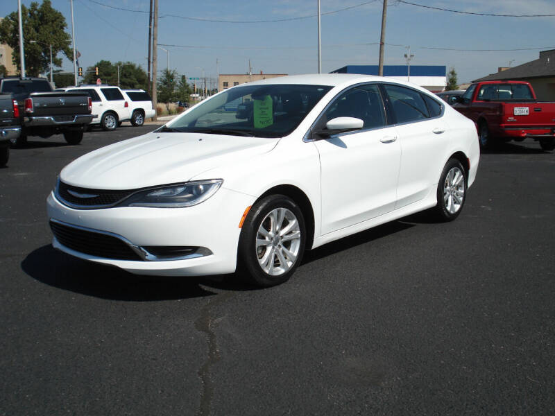 2015 Chrysler 200 for sale at Shelton Motor Company in Hutchinson KS