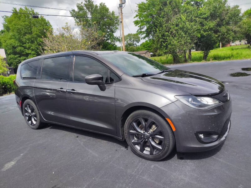 2018 Chrysler Pacifica Touring Plus