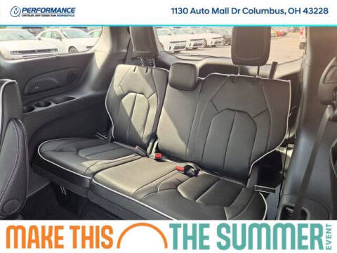 2027 Chrysler Pacifica Limited