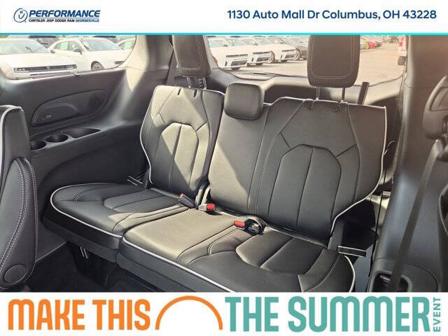 2027 Chrysler Pacifica Limited