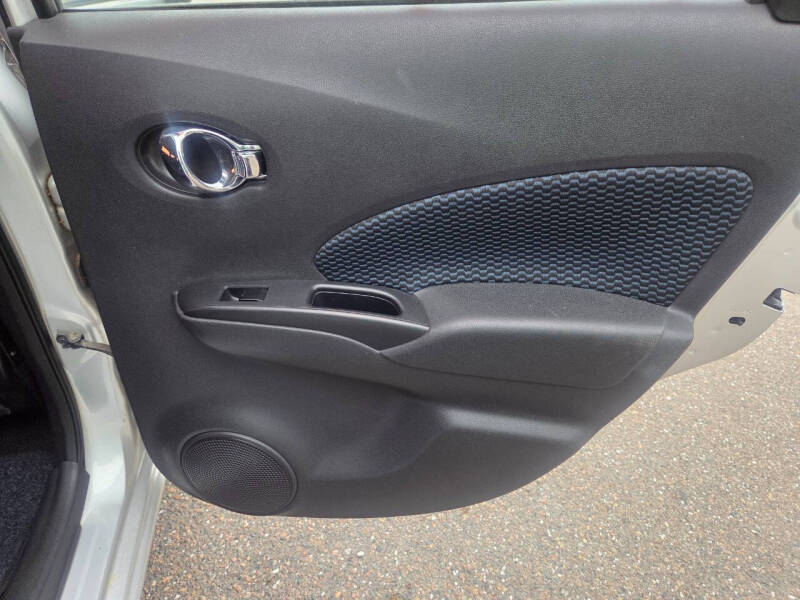 2015 Nissan Versa Note SV