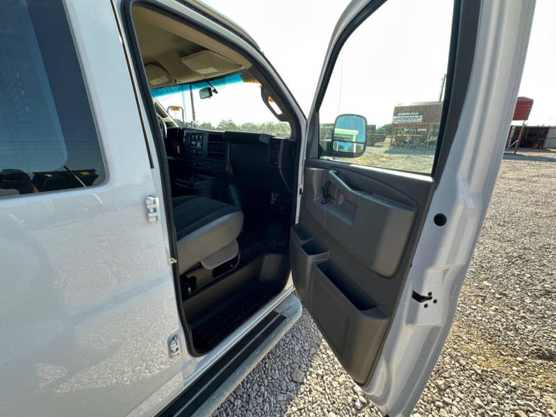 2023 GMC Savana 2500