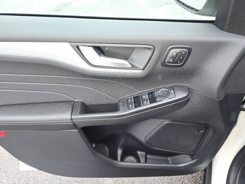 2026 Ford Escape Platinum