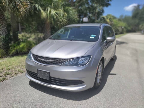 2017 Chrysler Pacifica LX