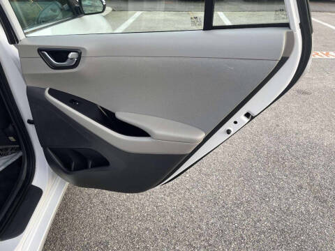 2017 Hyundai Ioniq Hybrid SEL