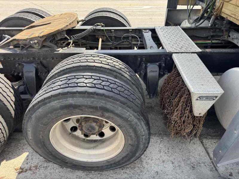 2016 Freightliner Cascadia