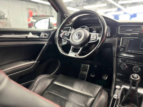 2016 Volkswagen Golf GTI