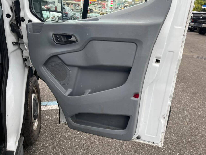 2015 Ford Transit 150