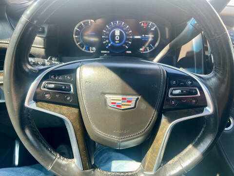 2017 Cadillac Escalade ESV Platinum