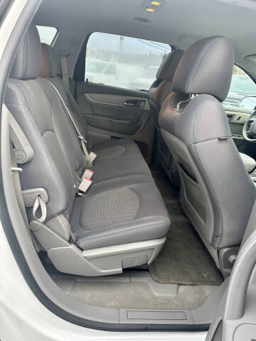 2017 Chevrolet Traverse LS