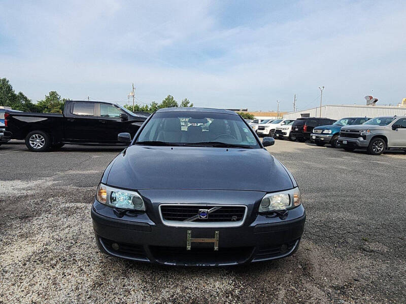 2004 Volvo V70 R