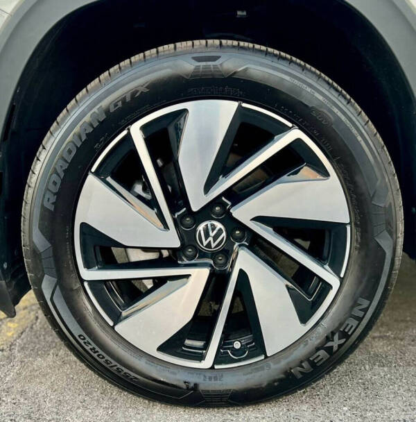 2024 Volkswagen Atlas SEL 4Motion