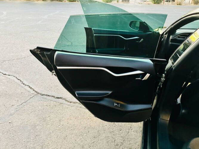 2017 Tesla Model S 75