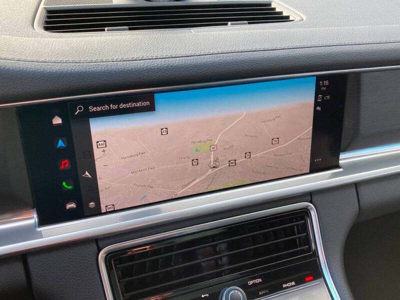 2023 Porsche Panamera 4 Platinum Edition