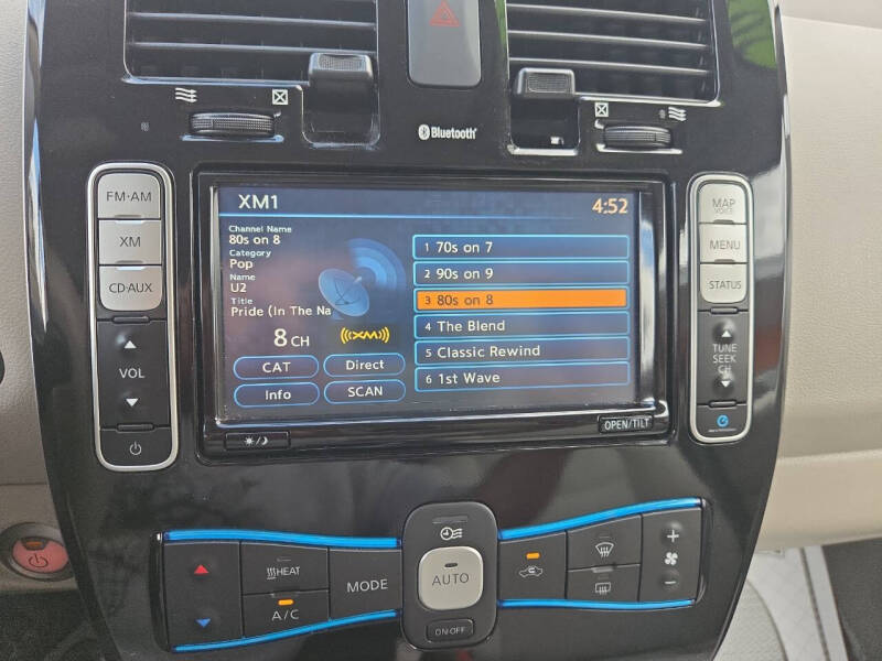 2015 Nissan LEAF SV