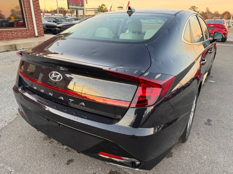 2023 Hyundai Elantra SE