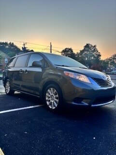 2014 Toyota Sienna LE 7-Passenger