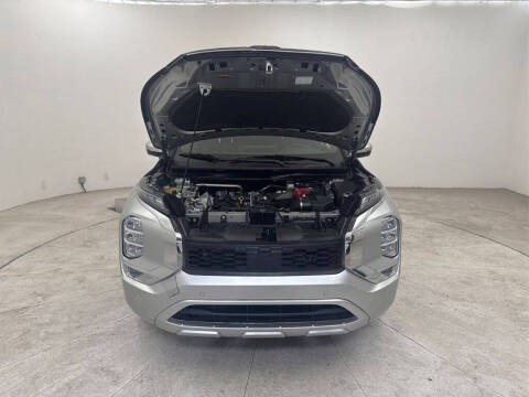 2023 Mitsubishi Outlander SEL