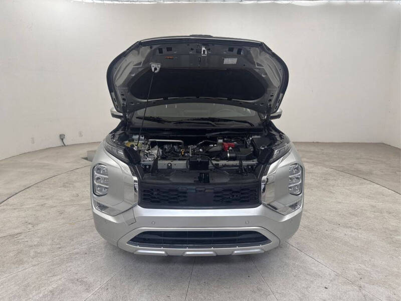 2023 Mitsubishi Outlander SEL