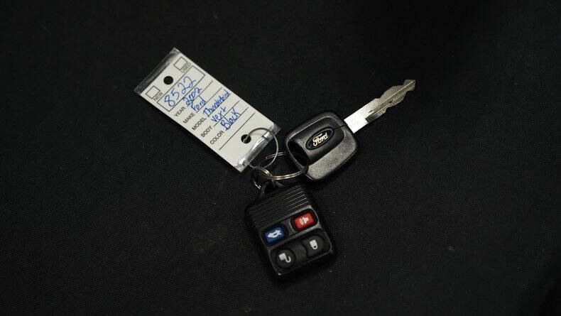 2002 Ford Thunderbird Deluxe