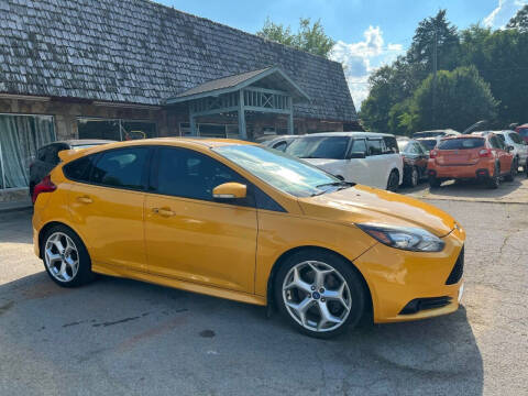 2013 Ford Focus for sale at Car Depot Auto Sales Inc in Knoxville TN