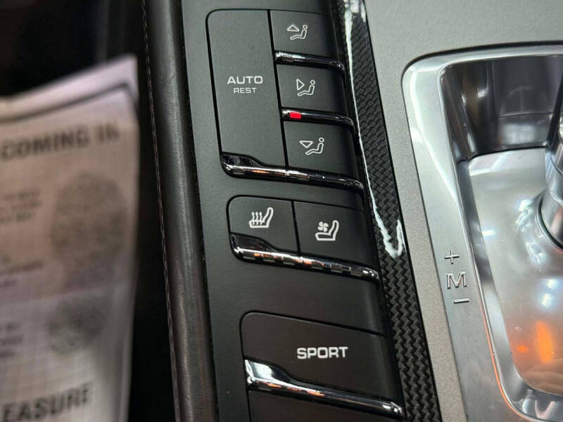 2016 Porsche Panamera GTS