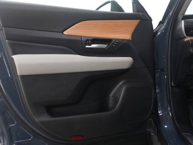 2024 Toyota Grand Highlander Hybrid Limited