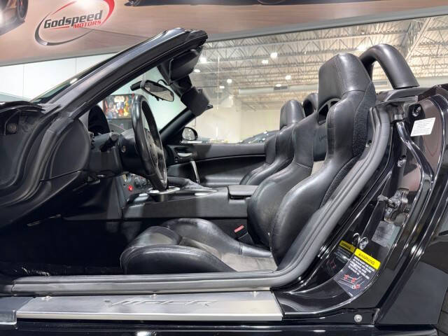 2004 Dodge Viper SRT-10