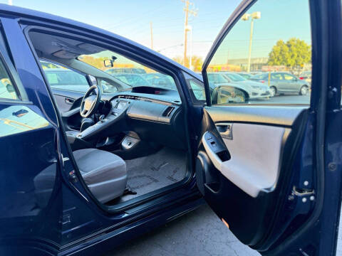 2013 Toyota Prius Two