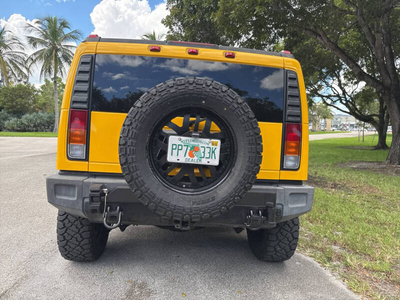 2004 HUMMER H2 Lux Series
