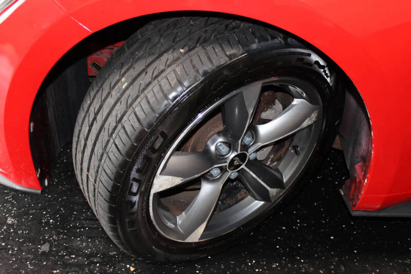 2016 Ford Mustang V6