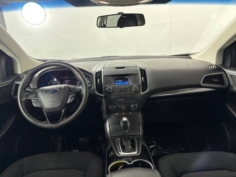 2015 Ford Edge SE