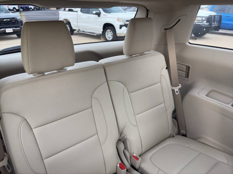 2021 GMC Acadia Denali