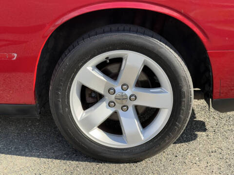 2012 Dodge Challenger SXT