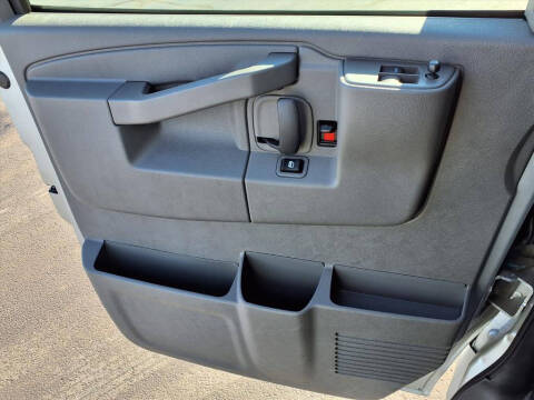 2025 Chevrolet Express 2500