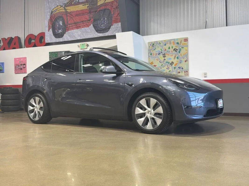 2023 Tesla Model Y Long Range