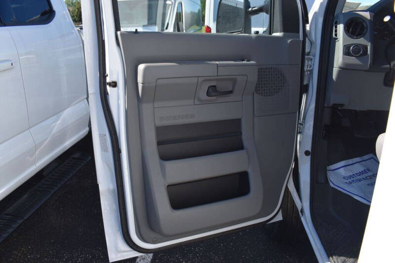 2025 Ford E-Series