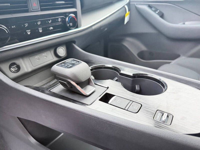 2026 Nissan Rogue S