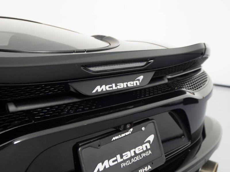 2023 McLaren GT