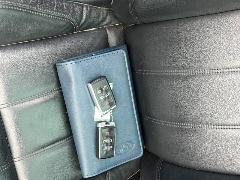 2020 Land Rover Range Rover Sport SE