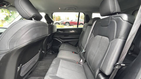 2021 Jeep Grand Cherokee L Laredo