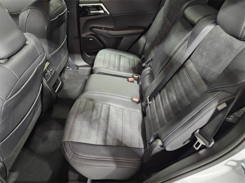 2025 Mitsubishi Outlander