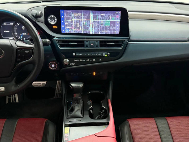 2023 Lexus ES 350 F SPORT Handling