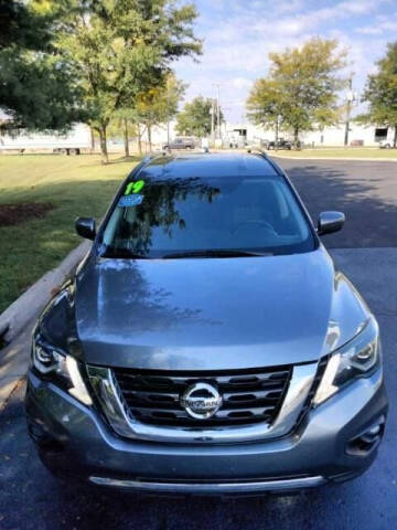 2019 Nissan Pathfinder for sale at DNA Auto Sales in Rockford IL