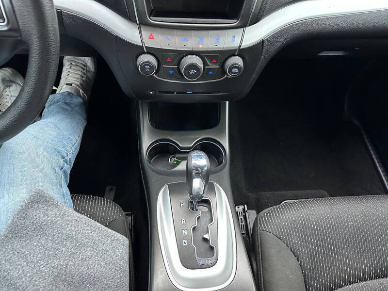 2020 Dodge Journey SE Value